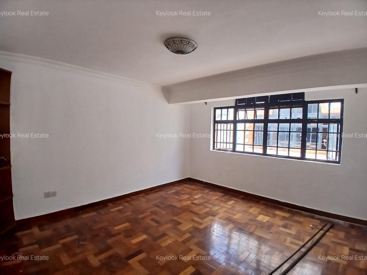 5 Bed Townhouse with En Suite at Mbaazi Avenue - 13