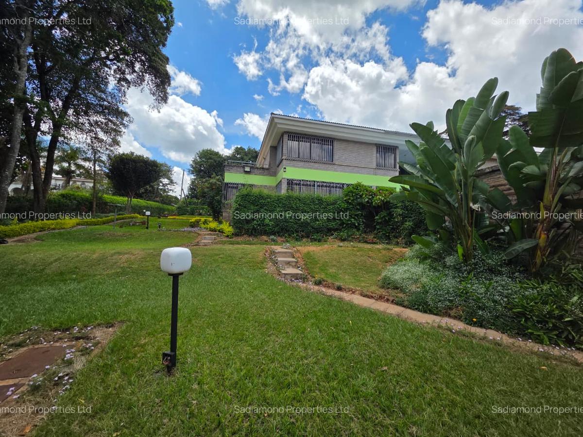 5 Bed Townhouse with En Suite in Muthaiga - 12