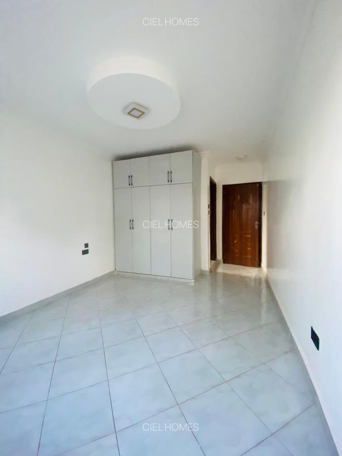 4 Bed Villa with En Suite at Mugutha - 4