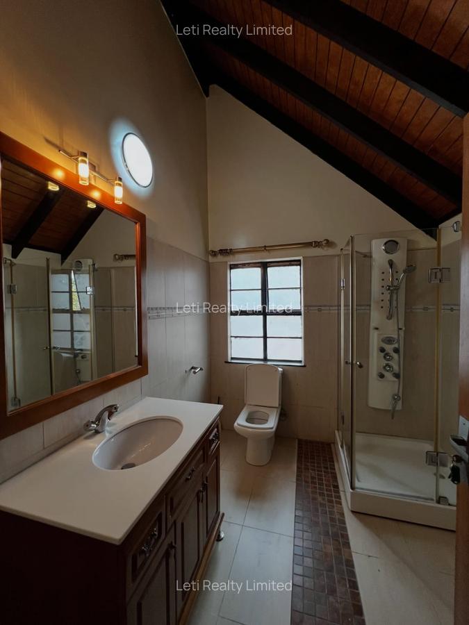 4 Bed Townhouse with En Suite in Kileleshwa - 14