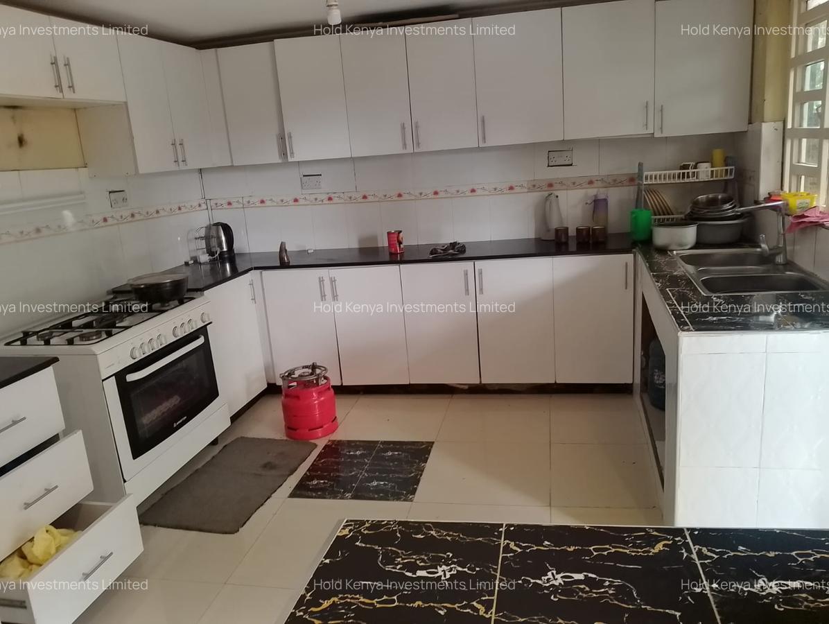 4 Bed House with En Suite at Sahara Ridge - 10