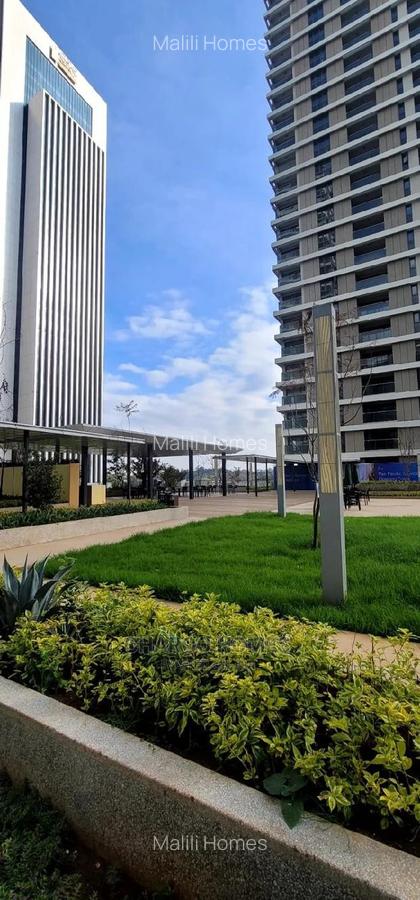 1 Bed Apartment with En Suite in Brookside - 1