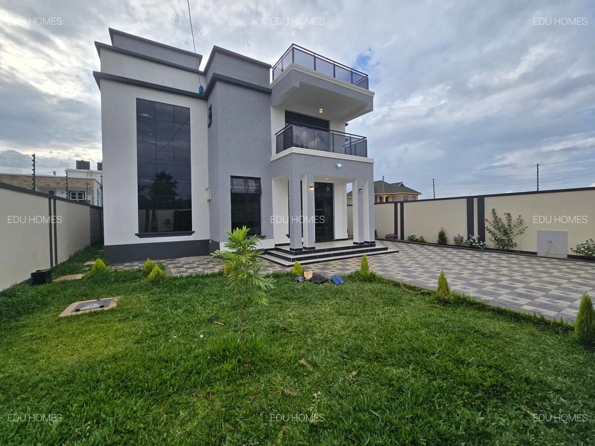 4 Bed House with En Suite at Thika Road - 4