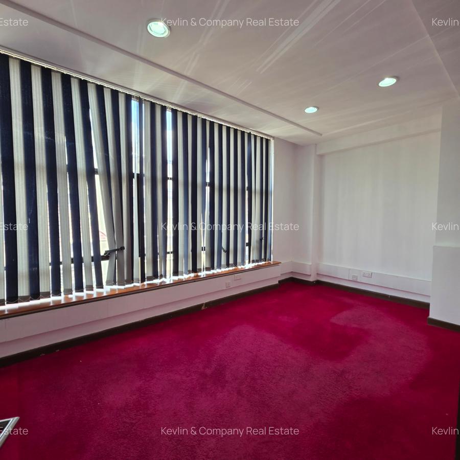 2,700 ft² Office with Backup Generator in Kilimani - 11