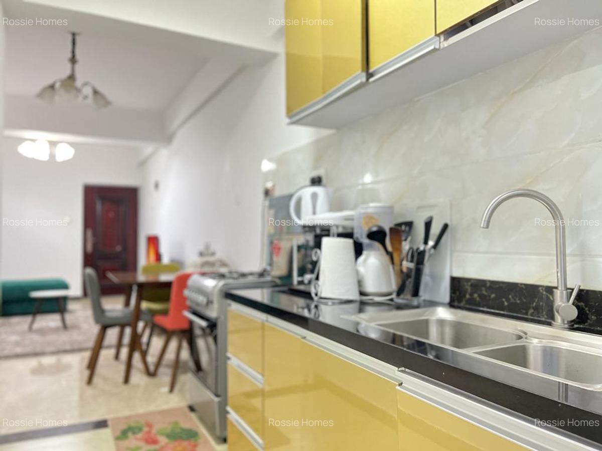 Serviced 1 Bed Apartment with En Suite at Dennis Pritt - 14