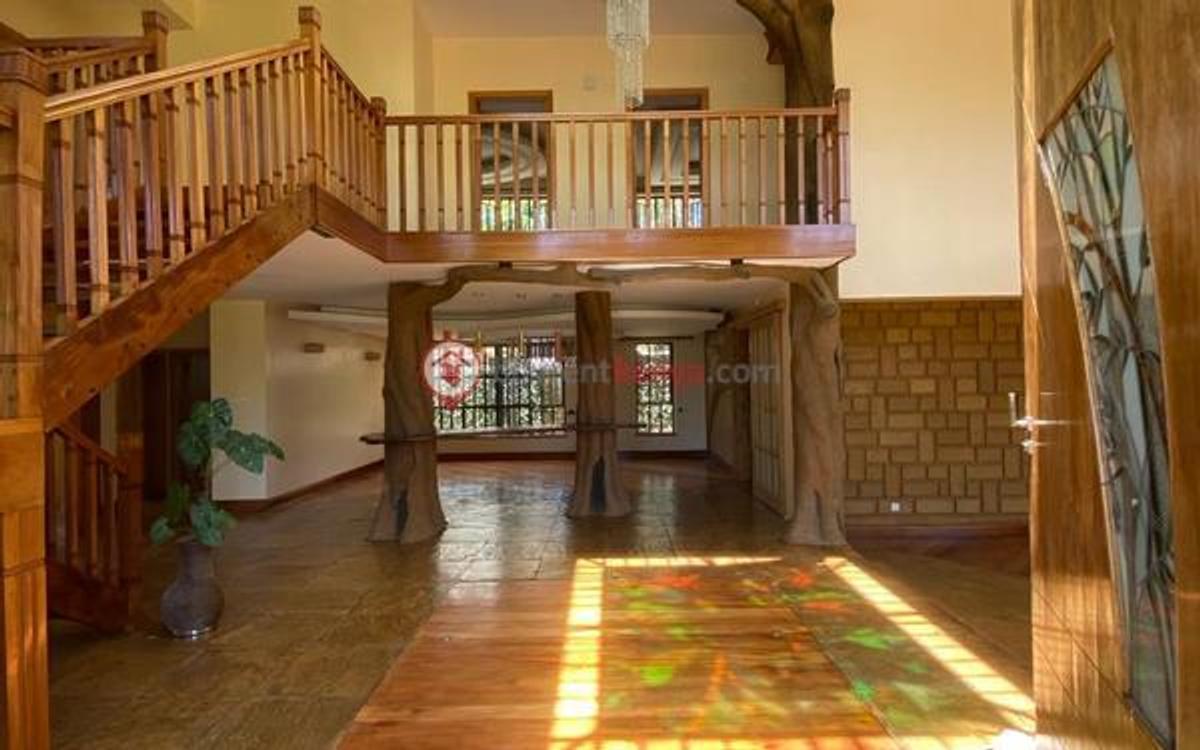 5 Bed House with En Suite at Nyari - 6