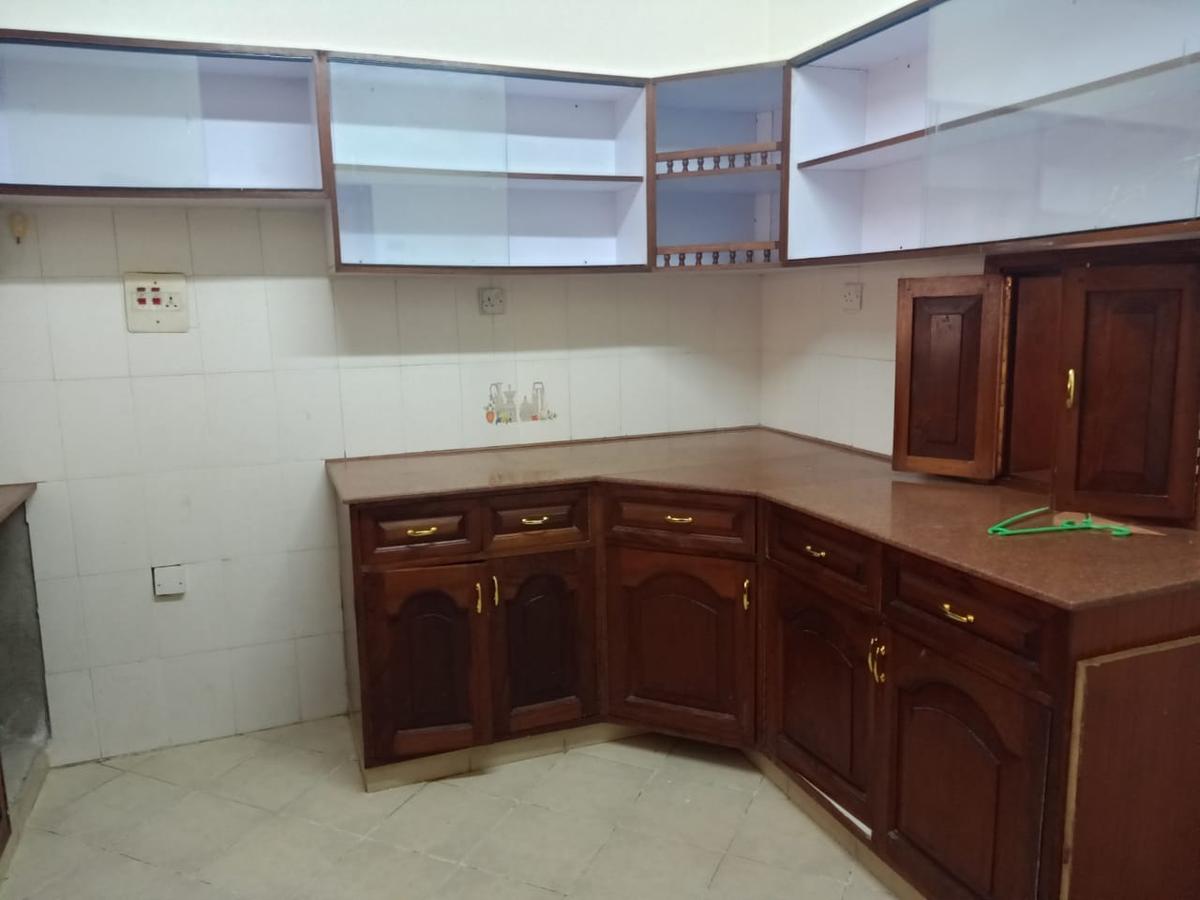 4 Bed Townhouse with Walk In Closet in Kilimani - 5