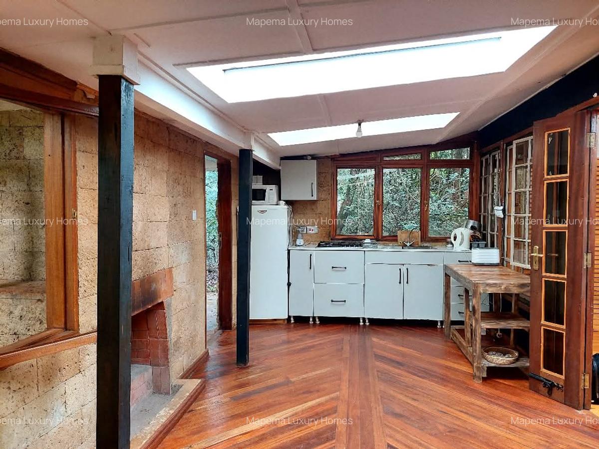 2 Bed House with En Suite at Karen - 2