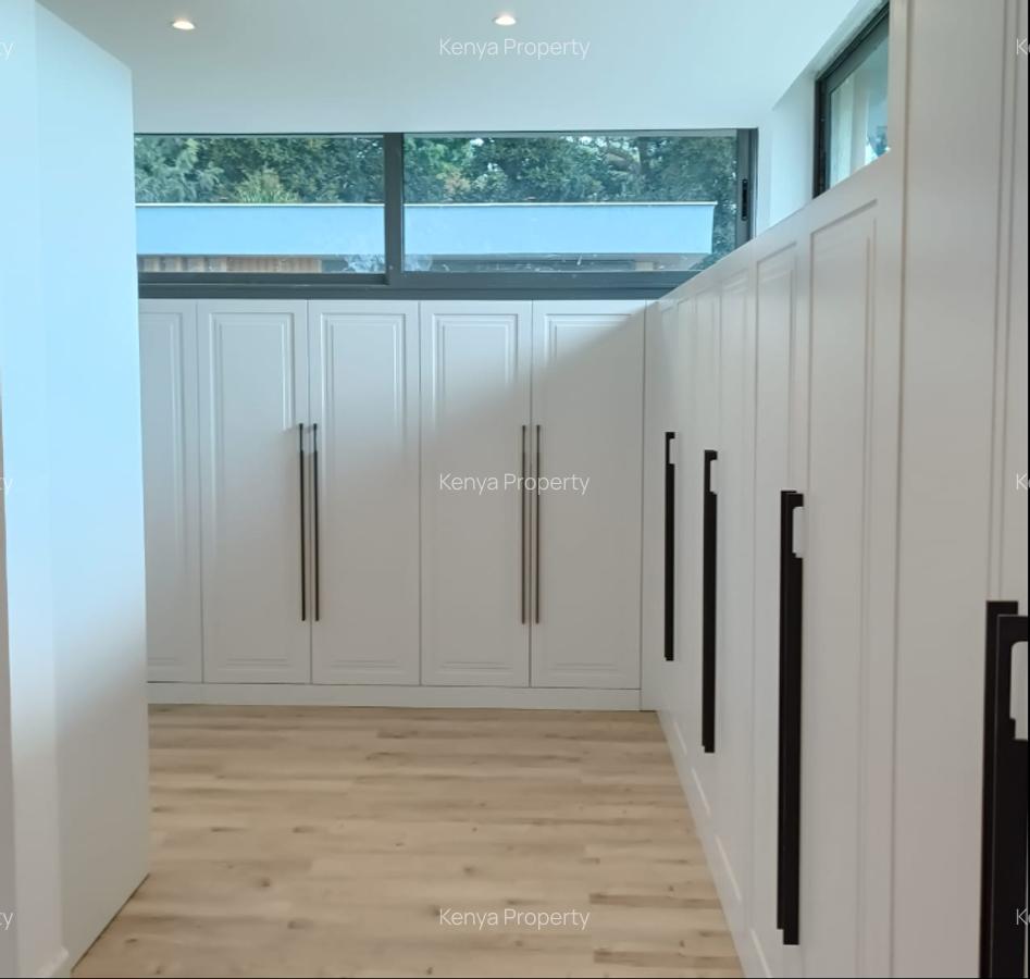 5 Bed Villa with En Suite at Chalbi Drive - 16