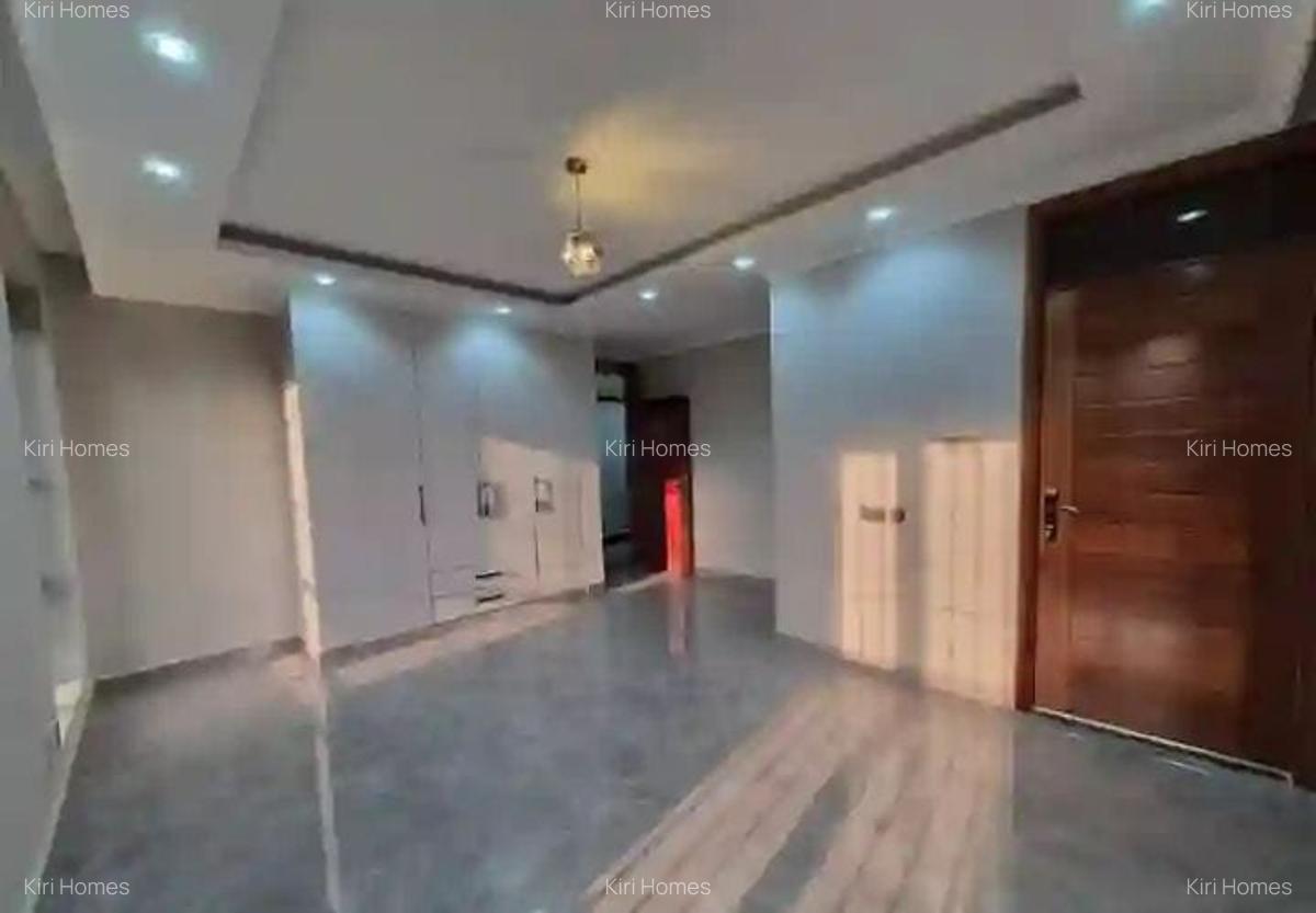 5 Bed Townhouse with En Suite in Runda - 4