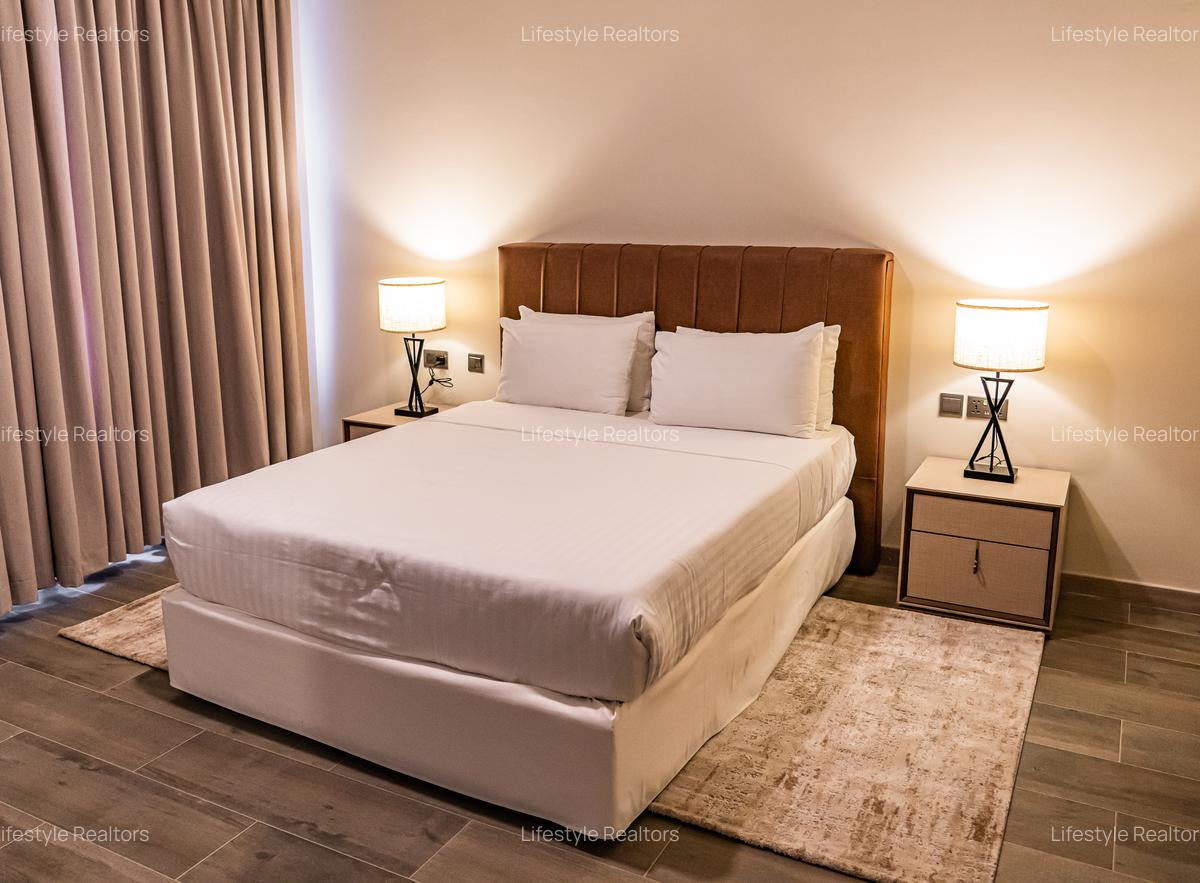 Serviced 2 Bed Apartment with En Suite at Southern Bypass - 8