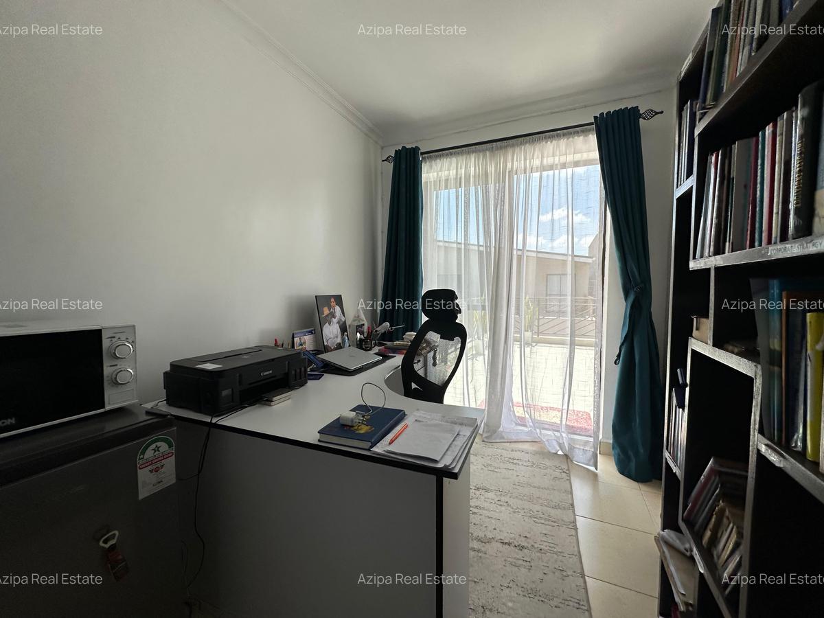 5 Bed Townhouse with En Suite at Muthama Access Road - 13