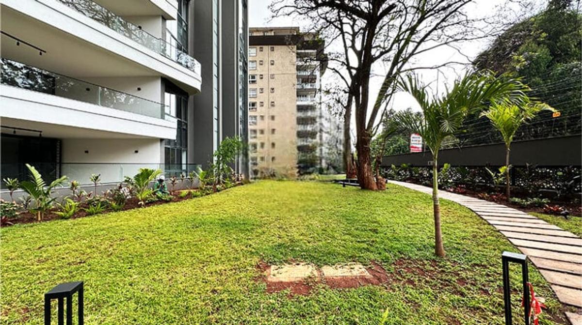 4 Bed Apartment with En Suite in Westlands Area - 2