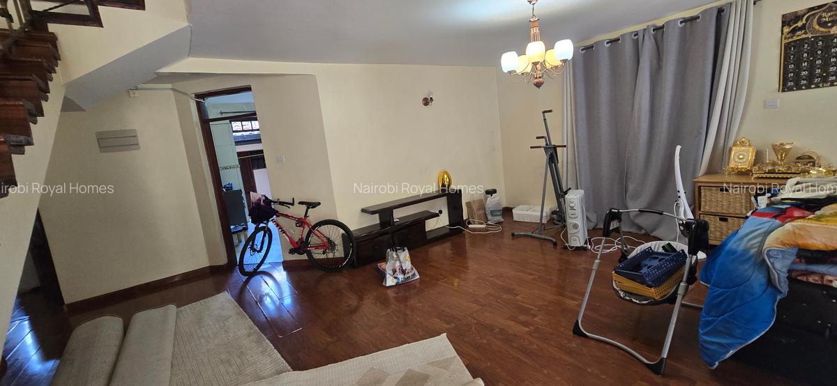 5 Bed Townhouse with En Suite at Lavington Green - 14