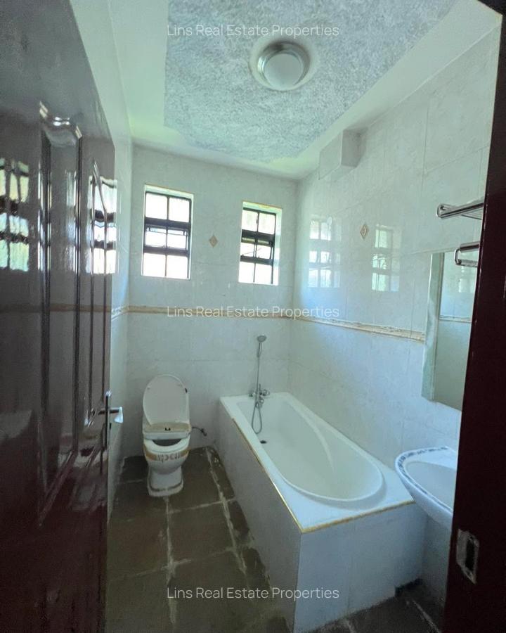 7 Bed House with En Suite in Runda - 8