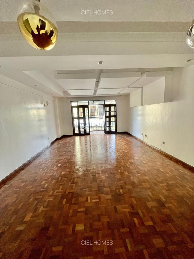 3 Bed Apartment with En Suite at Wood Avenue - 1