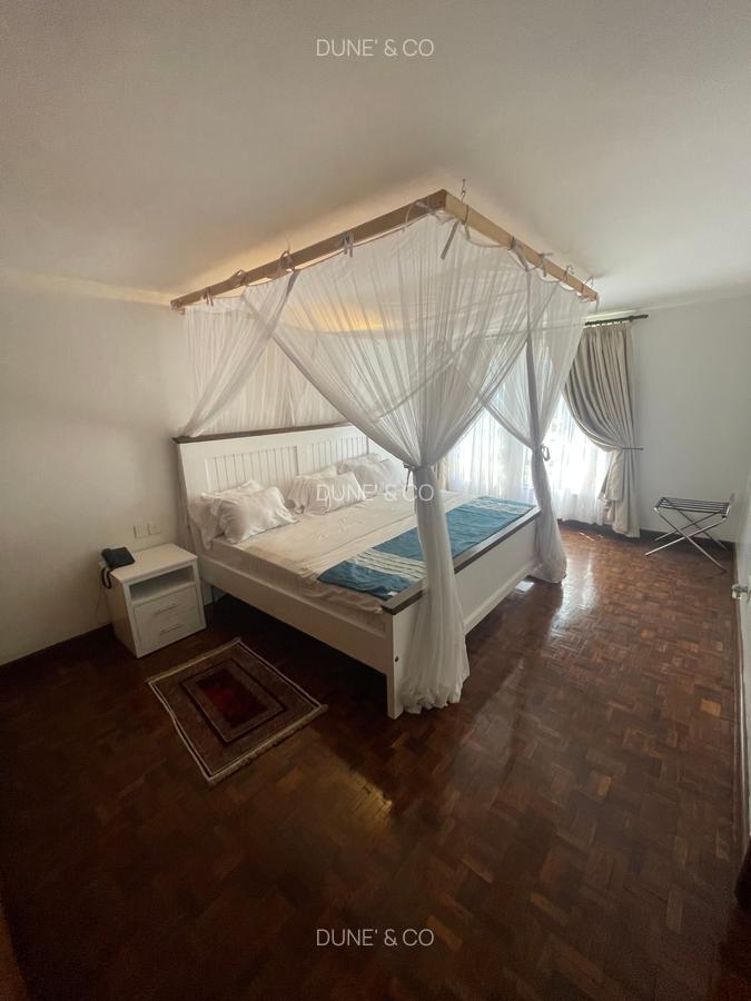 Serviced 2 Bed Apartment with En Suite in Lavington - 11