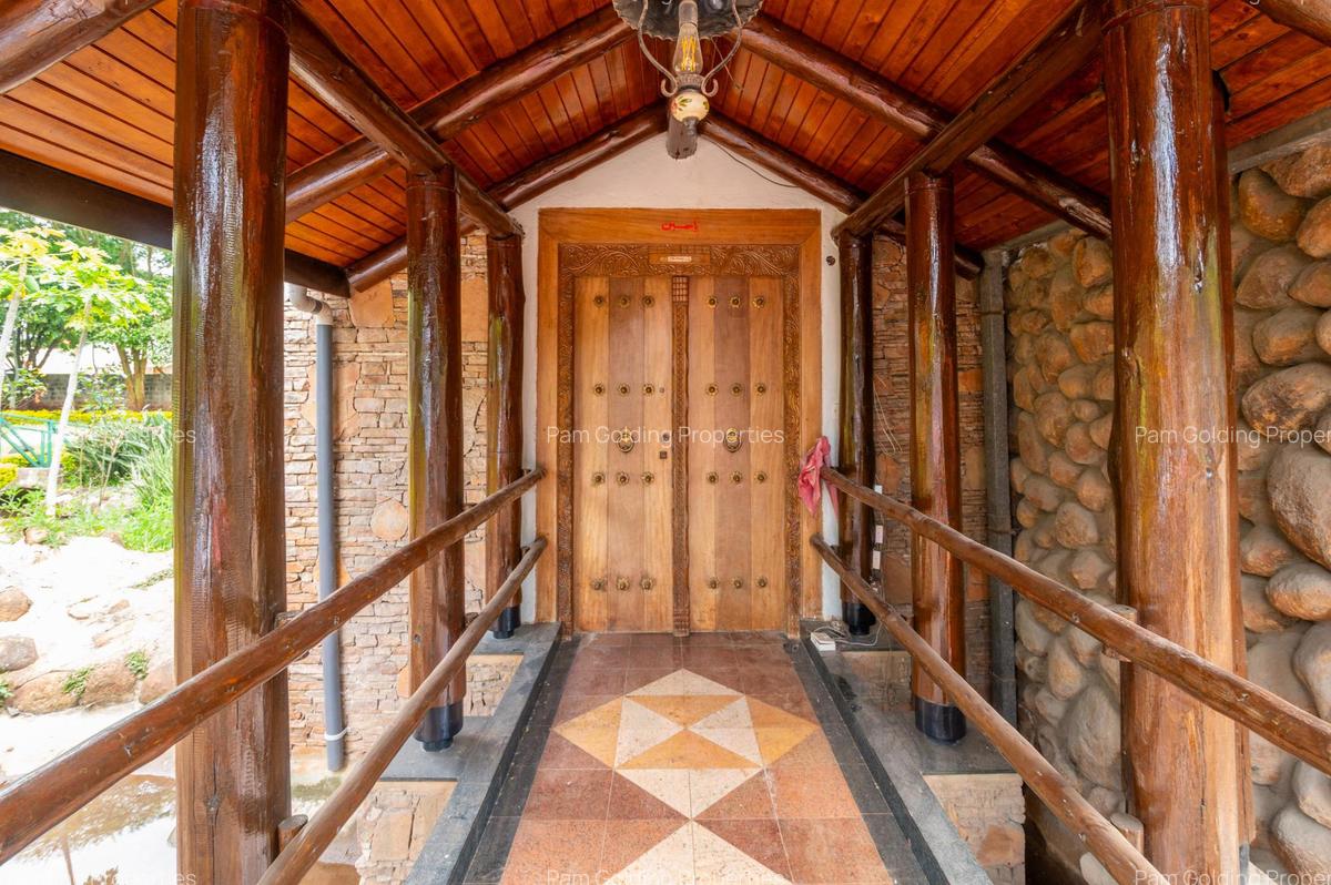 6 Bed House with En Suite in Karen - 16