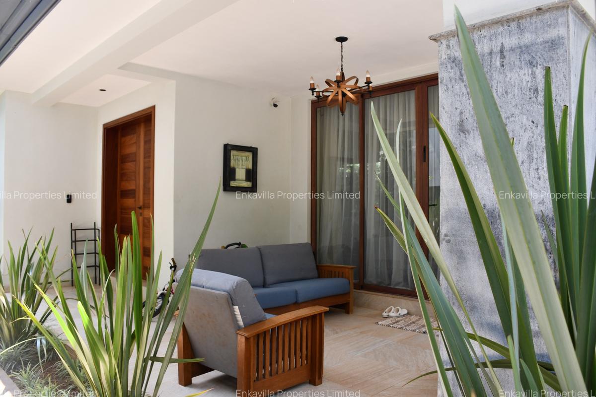 3 Bed House with En Suite at Karen - 1