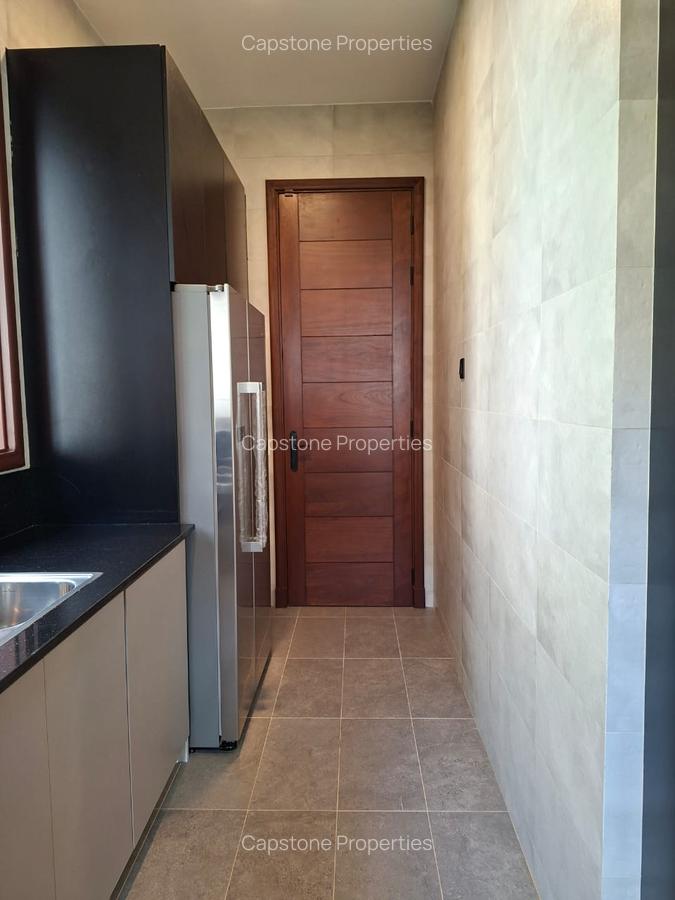 4 Bed House with En Suite in Runda - 18