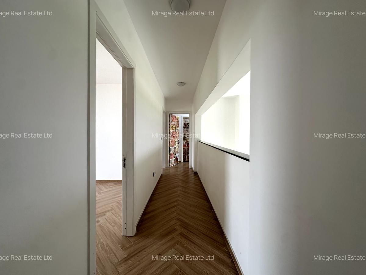 4 Bed Villa with Staff Quarters in Runda - 2