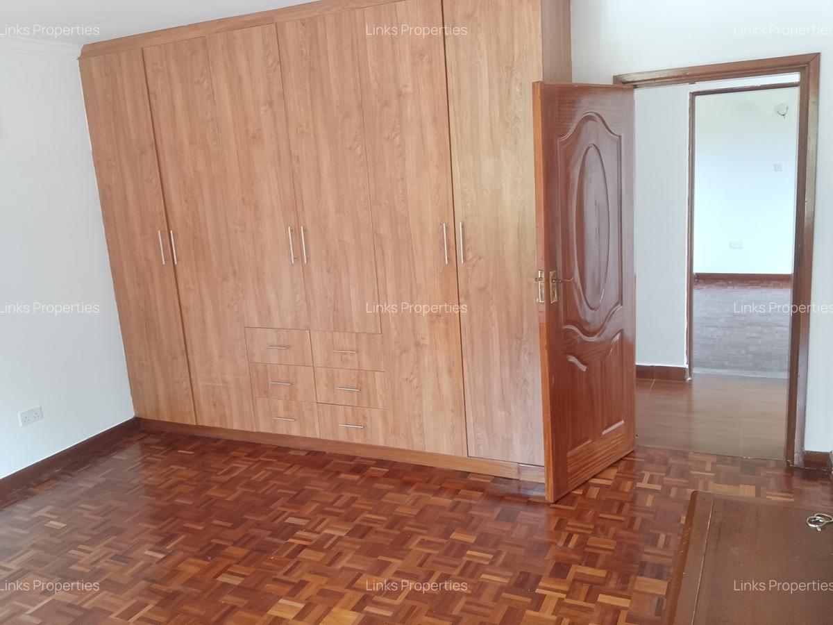 4 Bed Townhouse with En Suite at Karen - 14