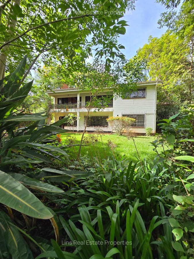 4 Bed House with En Suite in Runda - 2