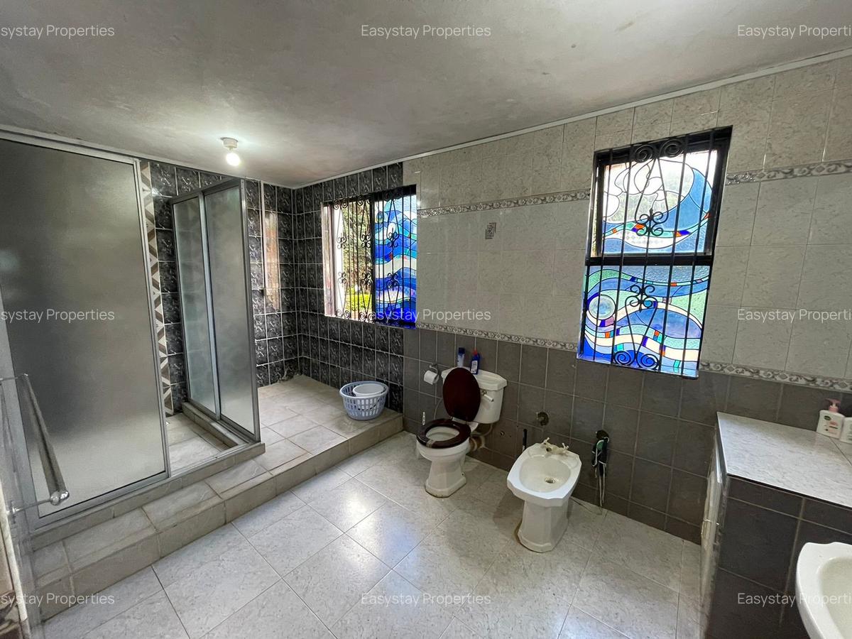 1 Bed House with En Suite in Nyari - 2