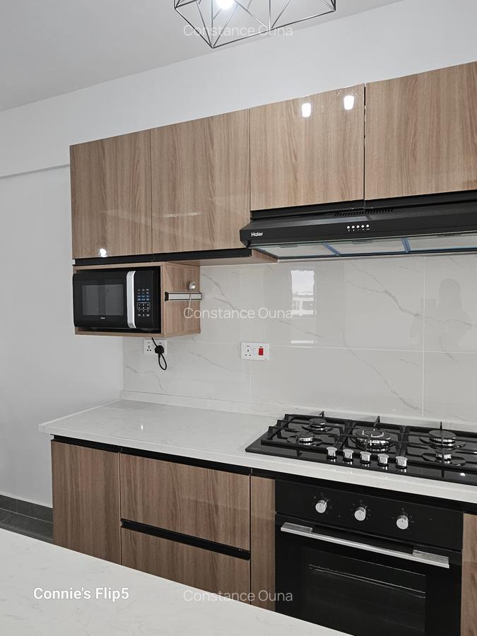 2 Bed Apartment with En Suite at Riverside Drive - 5