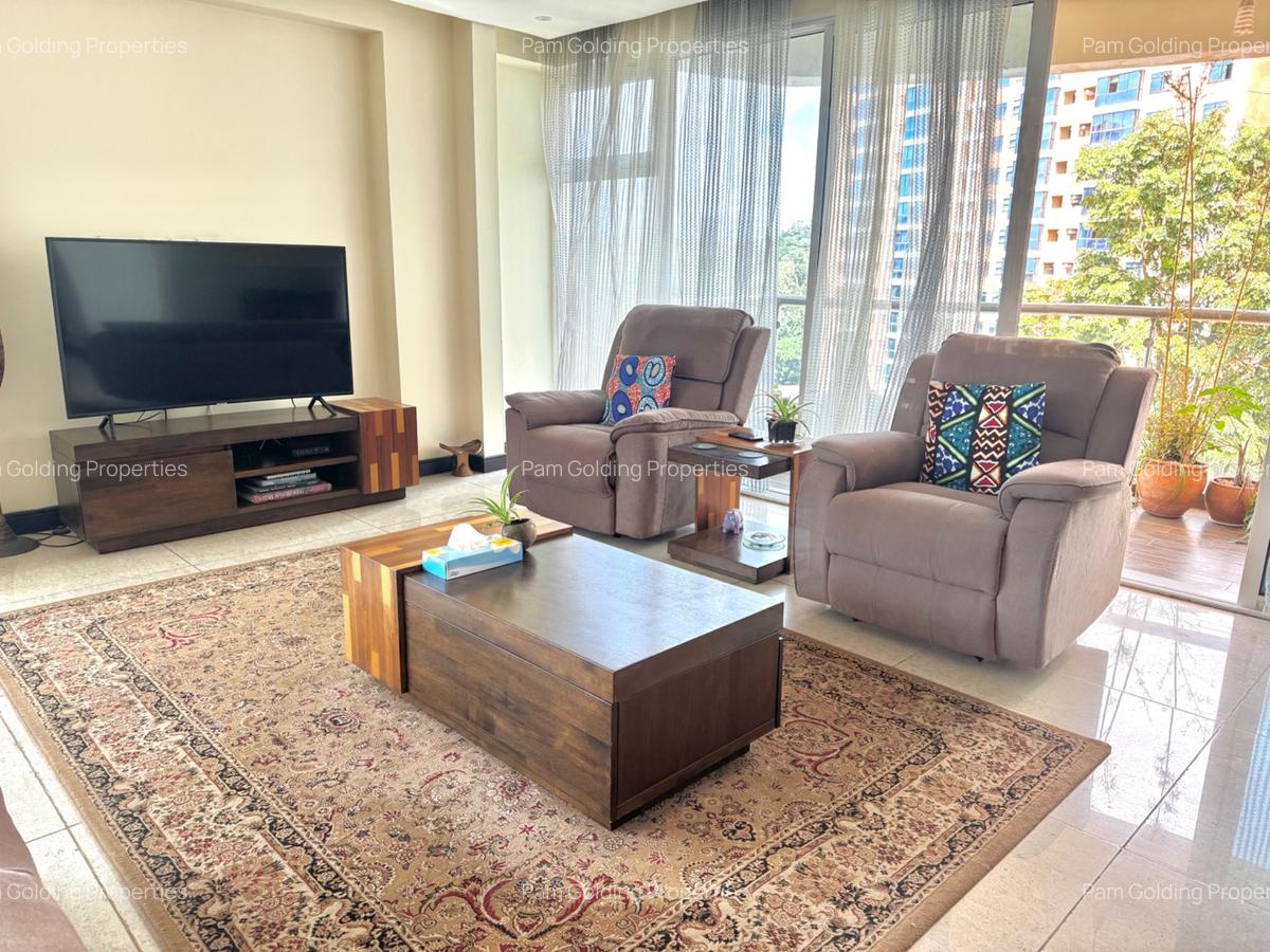 Furnished 3 Bed Apartment with En Suite in Riverside - 1