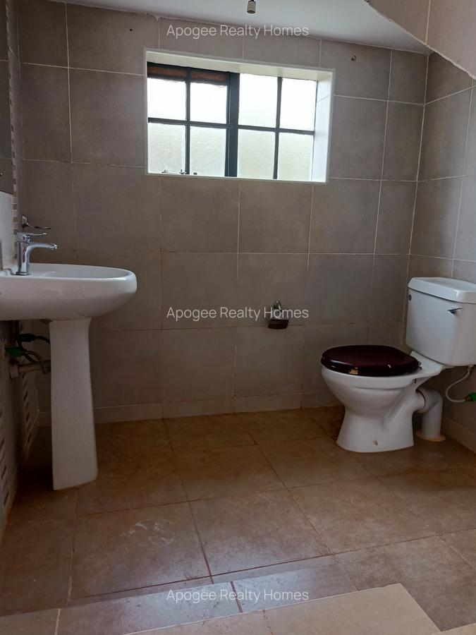 3 Bed House with En Suite at Eden Ville Estate - 7