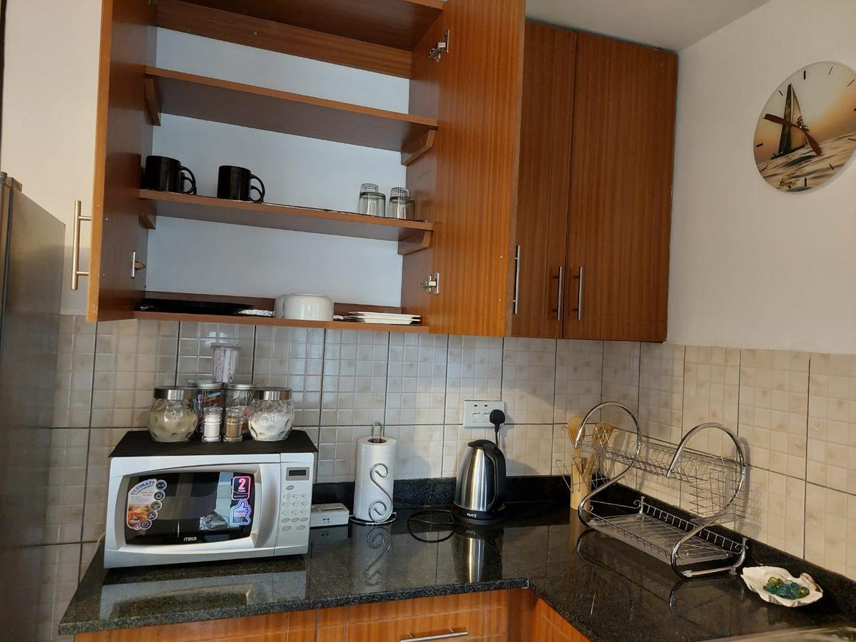 Serviced 1 Bed Apartment with En Suite at Kodi 2 Road - 6