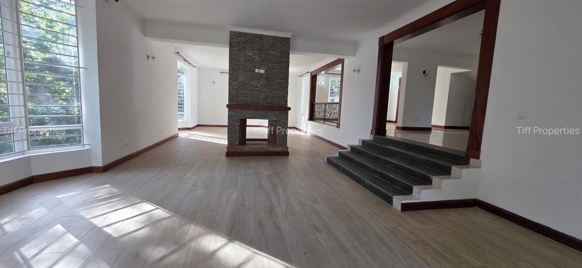 6 Bed Townhouse in Rosslyn - 3