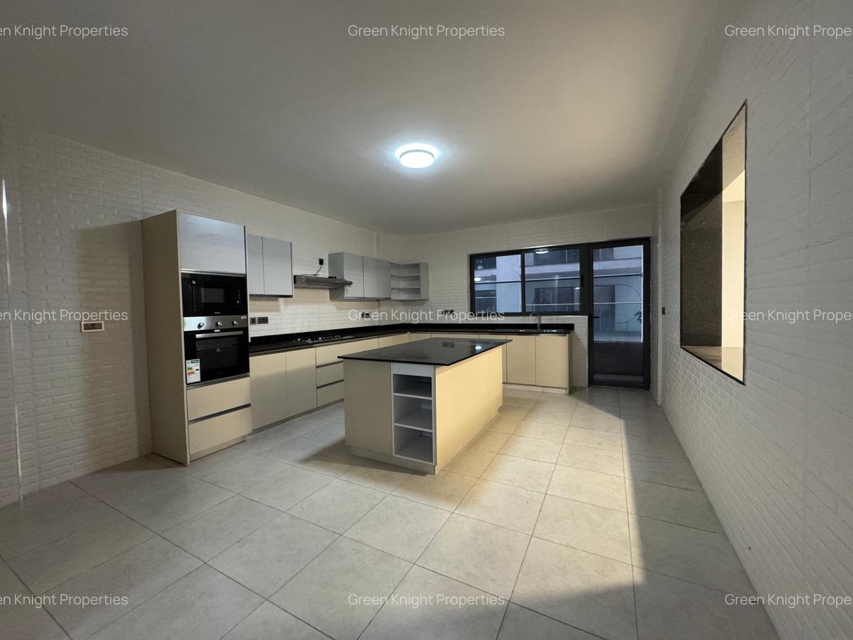 Serviced 4 Bed Apartment with En Suite in Kilimani - 2