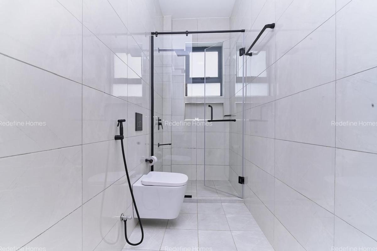 3 Bed Apartment with En Suite in Brookside - 20