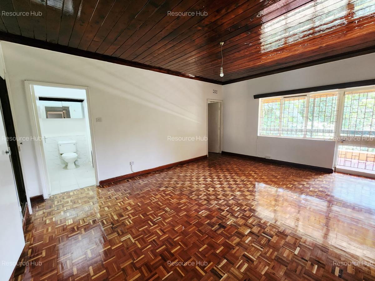 4 Bed House with En Suite at Nyari - 13