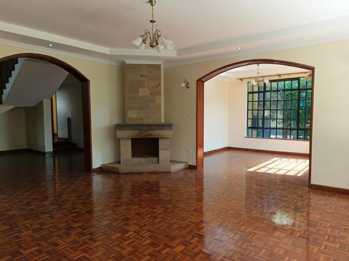 4 Bed Townhouse with En Suite in Lavington - 4