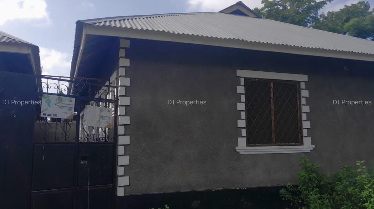 10 Bed House with Borehole at Bamburi - 6