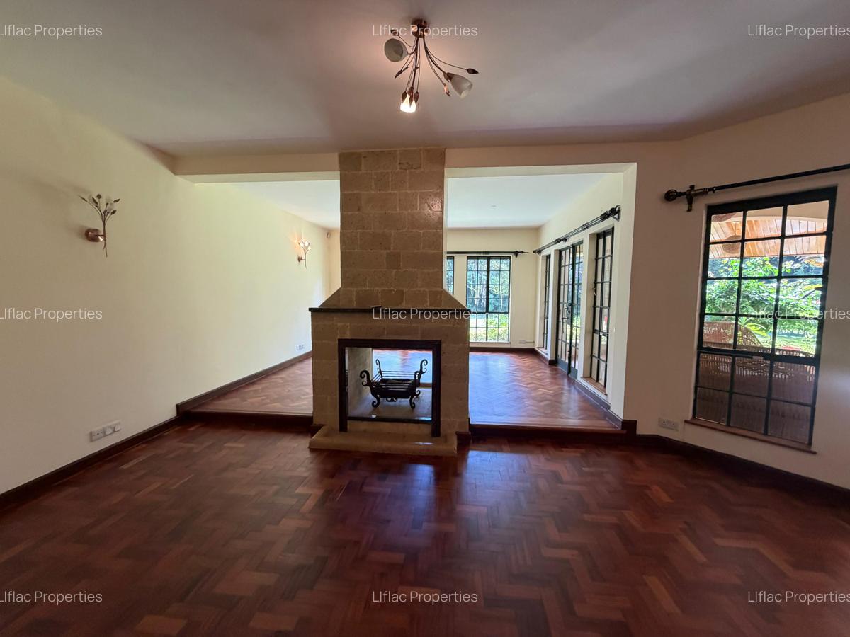 5 Bed Townhouse with En Suite in Runda - 9