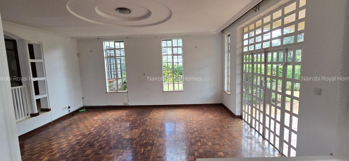 4 Bed House with En Suite at Rosslyn Heights - 19