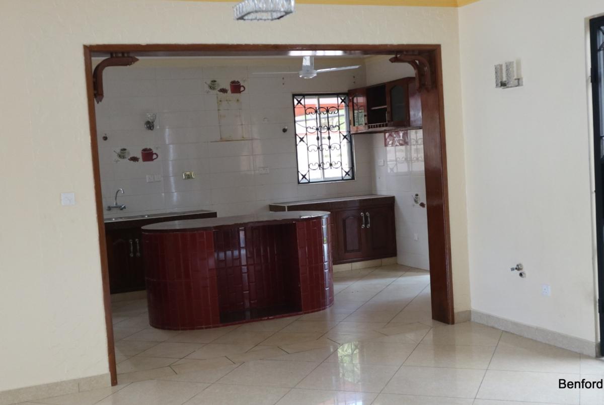 4 Bed Villa in Nyali Area - 12