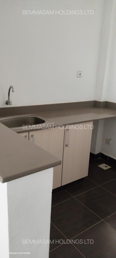 2 Bed Apartment with En Suite at Ojijo Road - 12