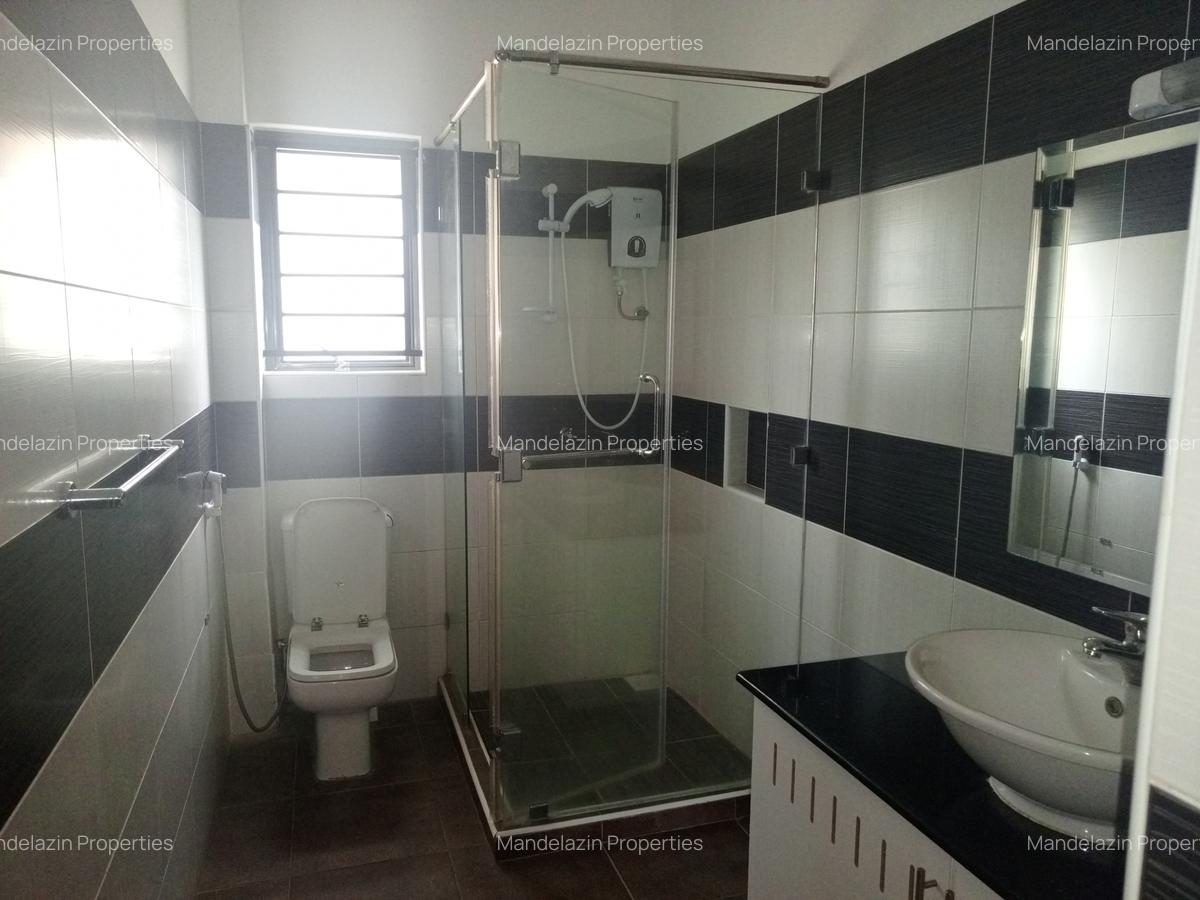 2 Bed Apartment with En Suite at Raphta Road - 6