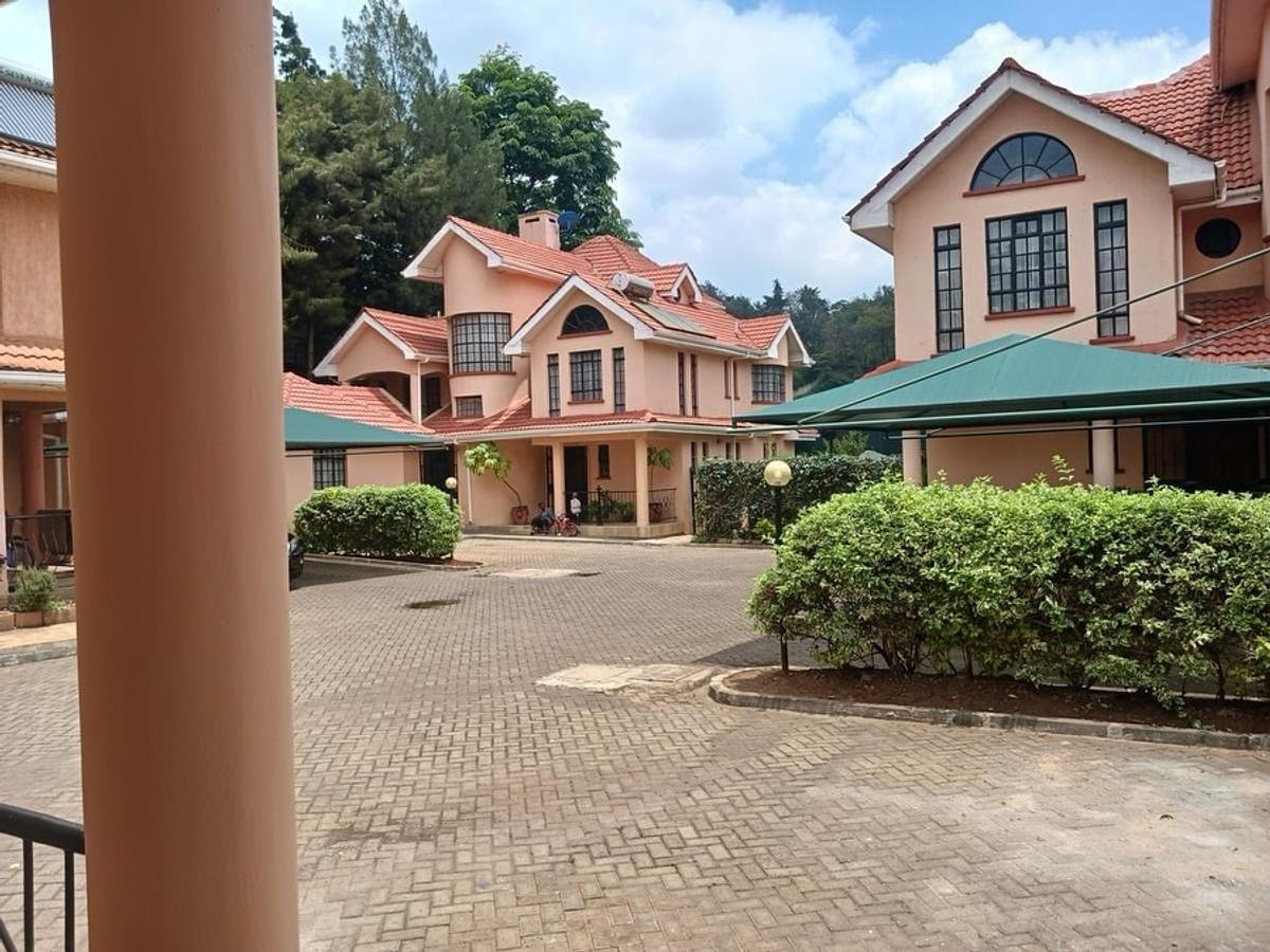 5 Bed Townhouse with En Suite at Chalbi Drive - 1