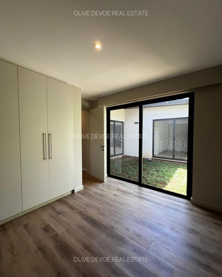 4 Bed Villa with En Suite in Runda - 8