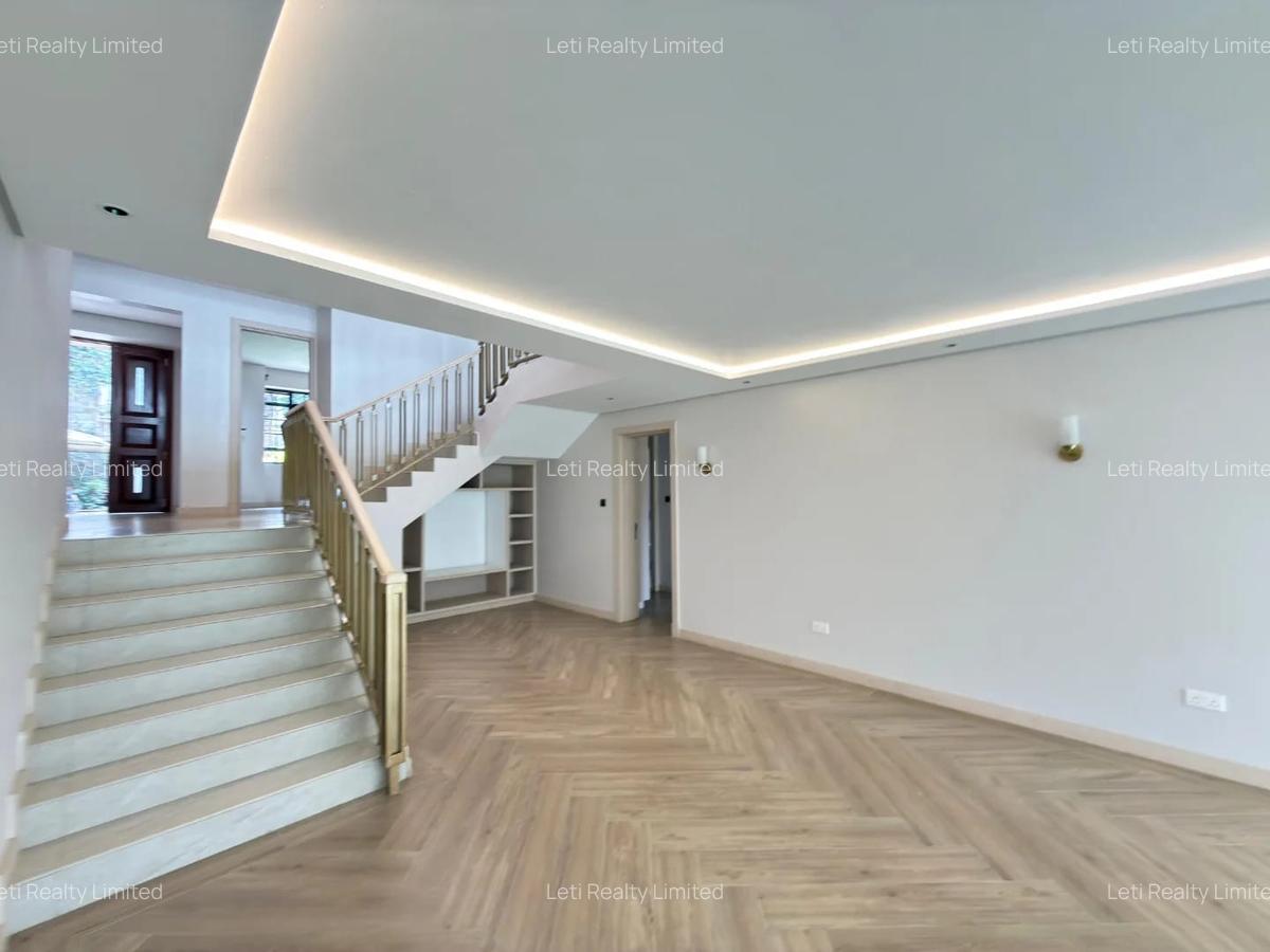 6 Bed Townhouse with En Suite in Lavington - 11