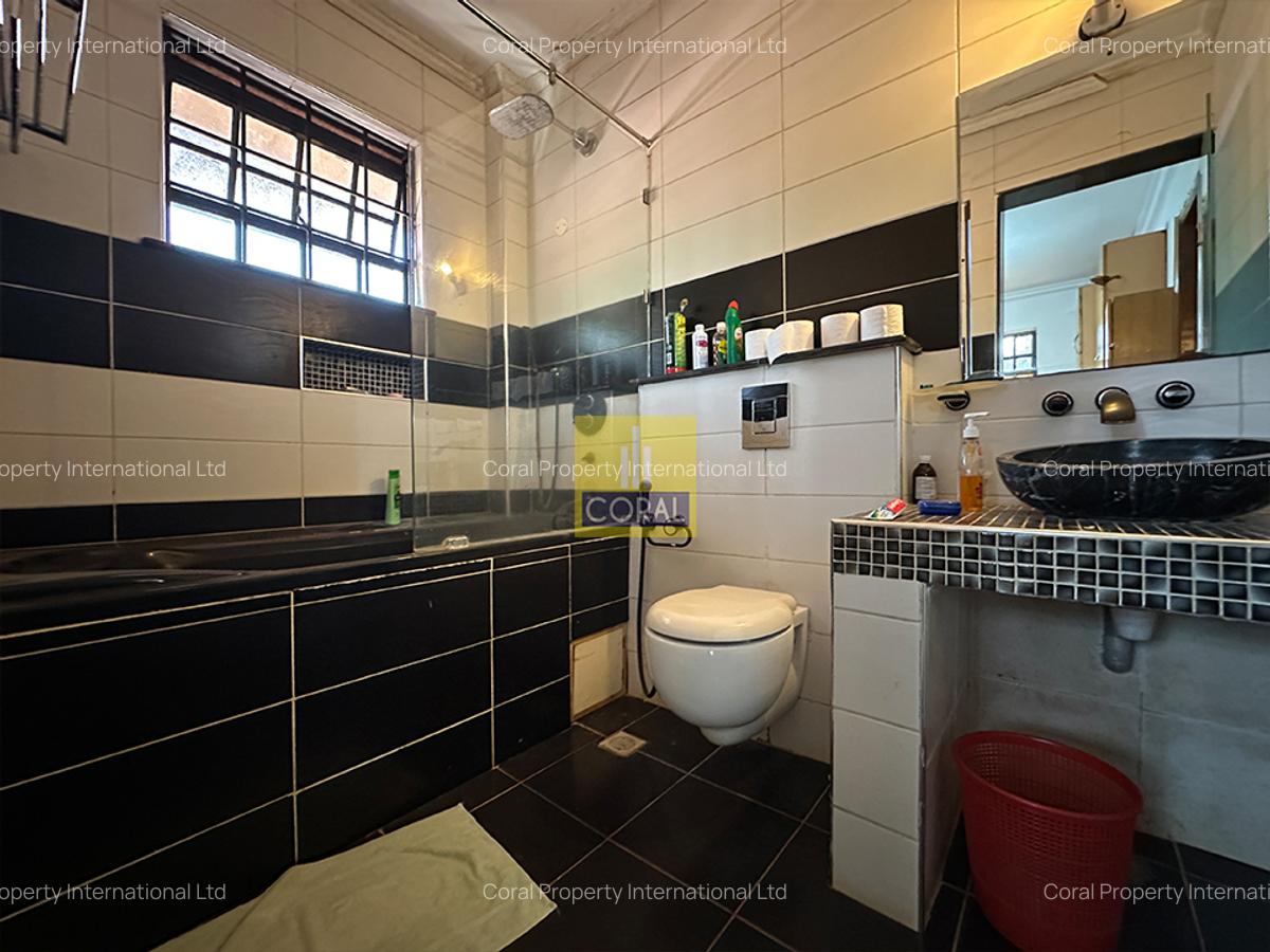 7 Bed House in Runda - 18