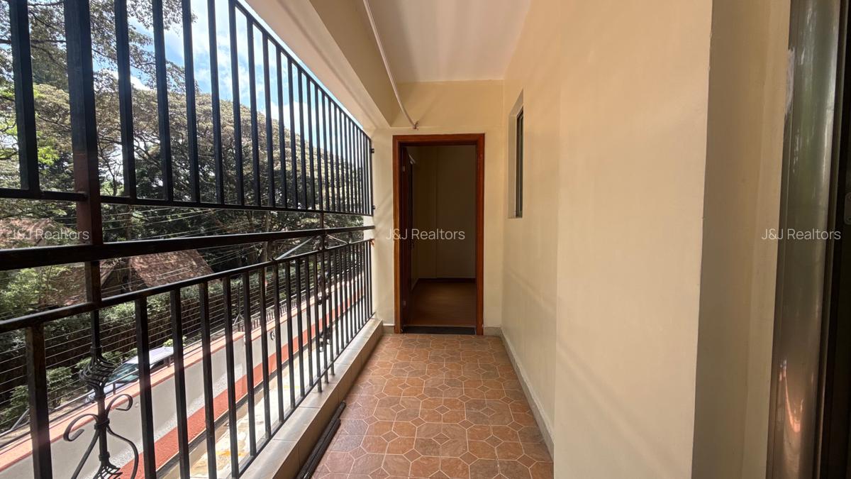 3 Bed Apartment with En Suite in Kilimani - 8