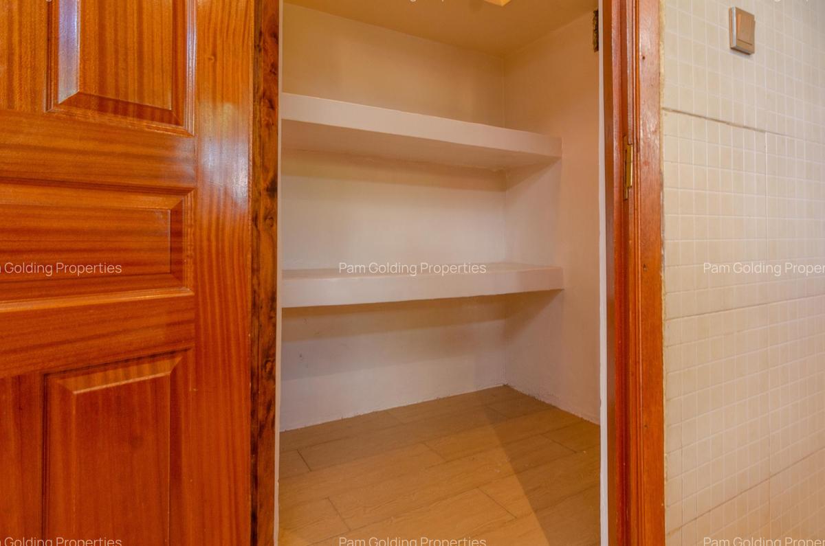 4 Bed House with Swimming Pool in Runda - 6