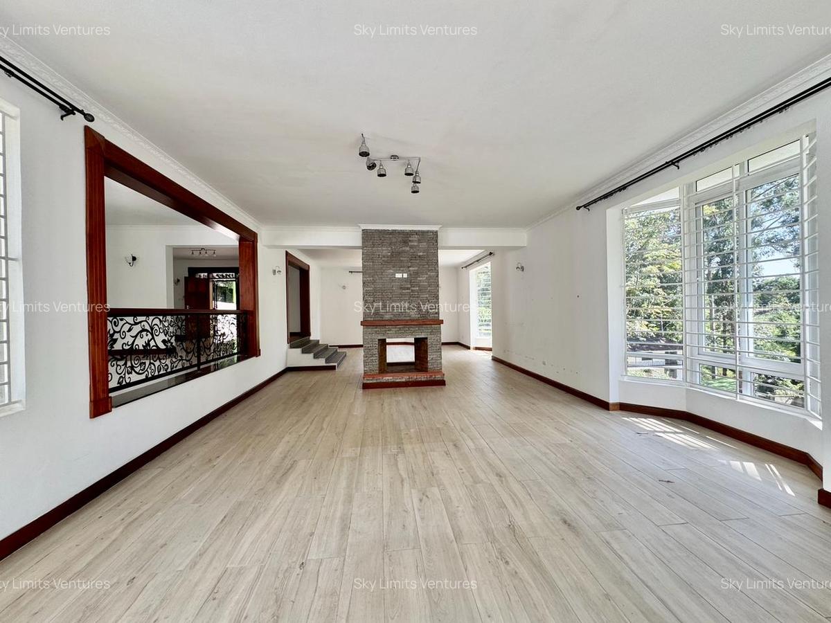 5 Bed Townhouse with Staff Quarters in Rosslyn - 4